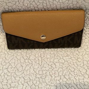 Michael Kors wallet